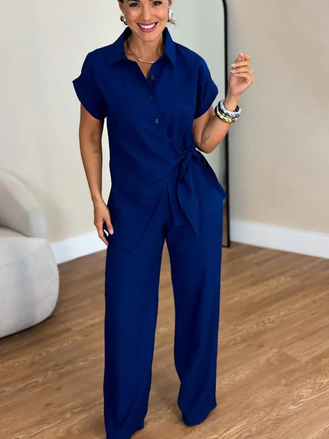 Lorie – Elegantes Zweiteiliges Set Mit Bindeband Vorne