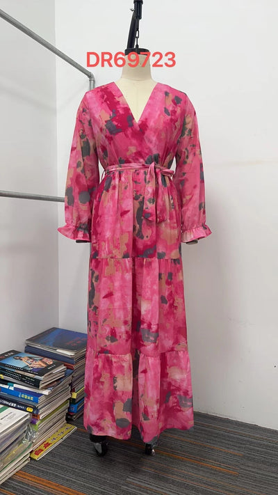 Hannah – Elegantes Chiffon-Kleid mit großer Schwingung und Zugband-Details