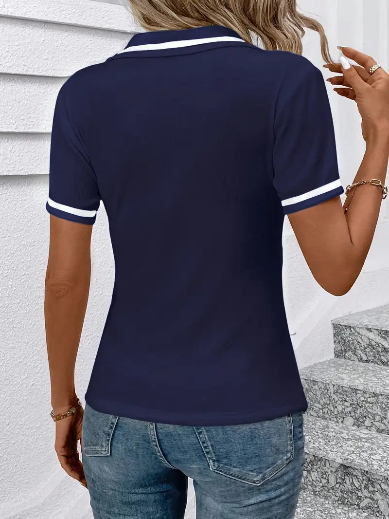 Vasilka – Elegantes Kurzarm Oberteil Mit Kragen