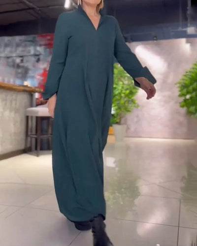 Elegantes Damen Maxikleid mit Seitenschlitz und Kragen