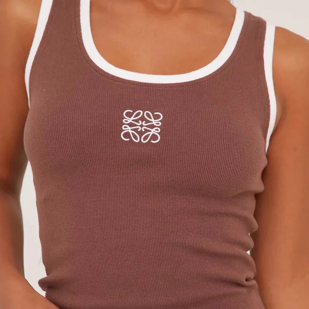 Lina | Geripptes Tanktop mit Stickerei