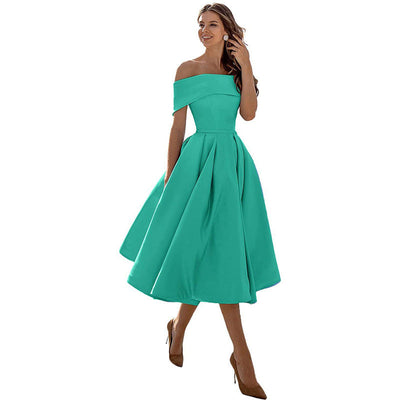 Elegantes schulterfreies Abendkleid