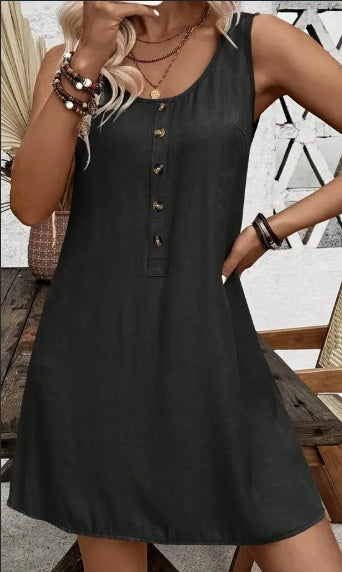 Helen – Elegantes Damenkleid mit Rundhalsausschnitt und Knopfverschluss