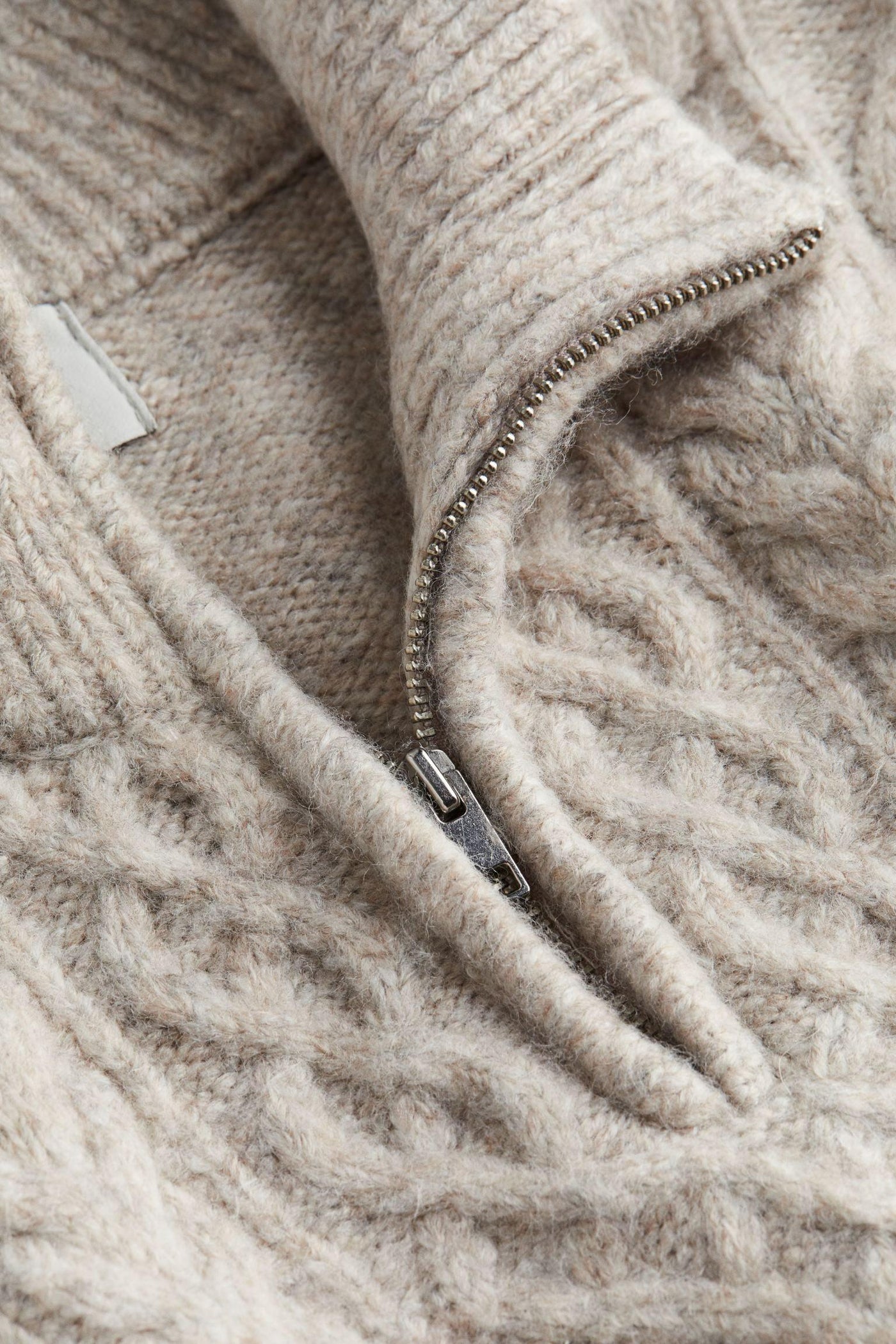 Felix | Zopfstrickpullover mit Halbreißverschluss – Warm & Stilvoll