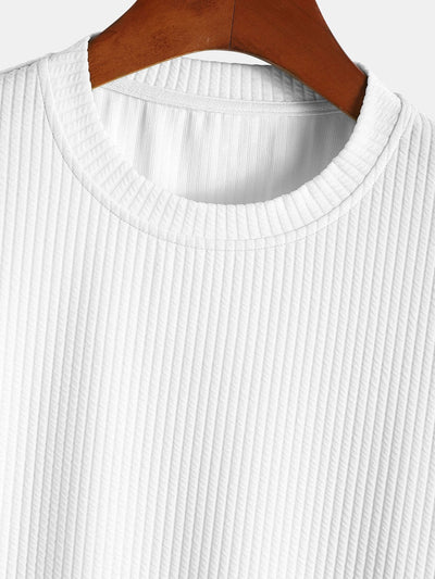 Fit T-Shirt mit geripptem Bogensaum