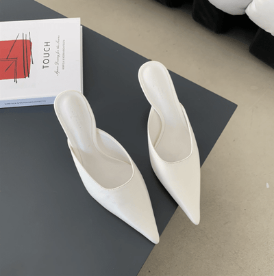 Anastasia Pantoletten mit Absatz und Spitzfuß