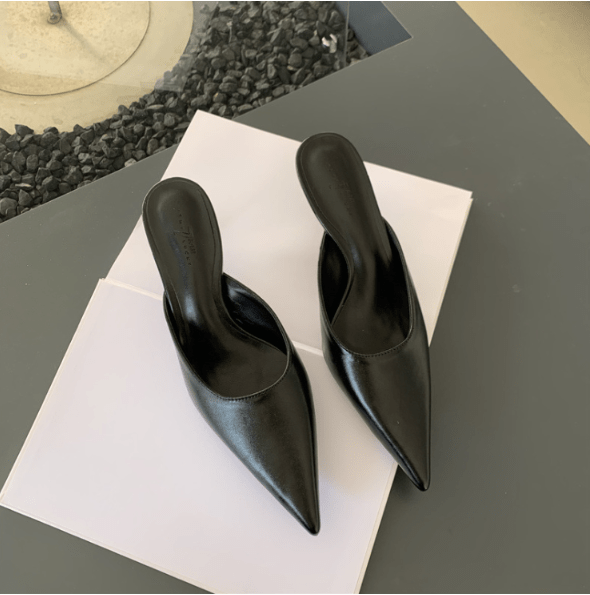 Anastasia Pantoletten mit Absatz und Spitzfuß