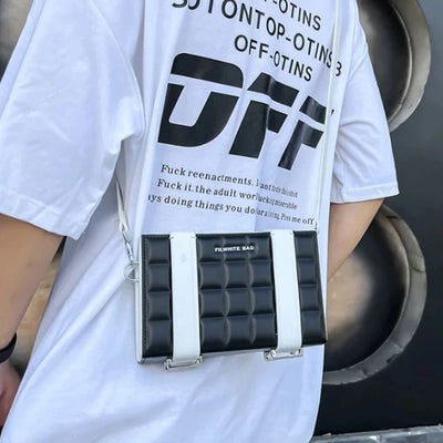 Blake Box-förmige Umhängetasche