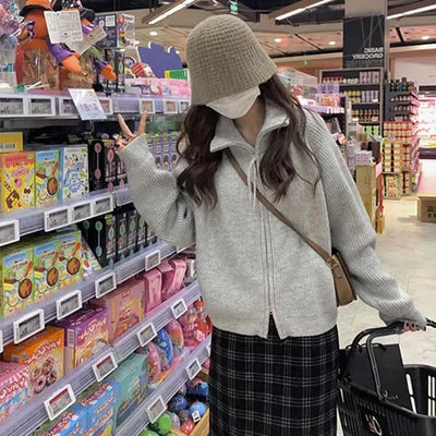 Halsey Strickjacke mit Reißverschluss