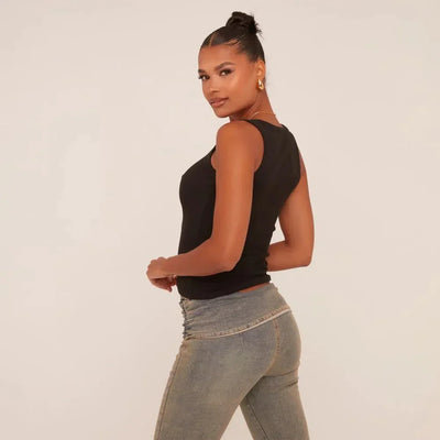 Mara | Geripptes Tanktop mit Stickerei