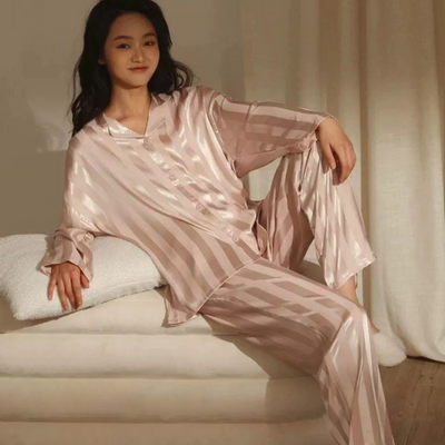 Christabel | Damen Schwarz Pyjama | Schlafanzug