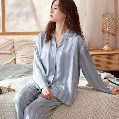 Christabel | Damen Schwarz Pyjama | Schlafanzug